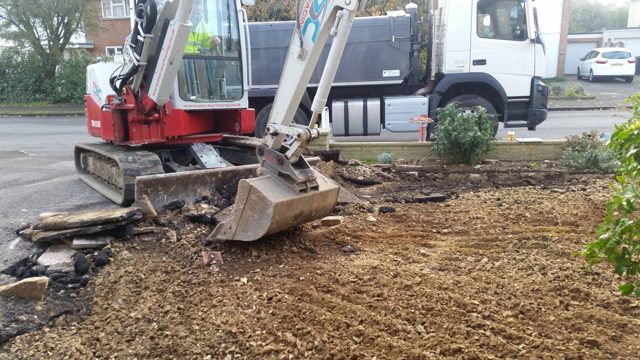 Tarmac driveways and driveway construction