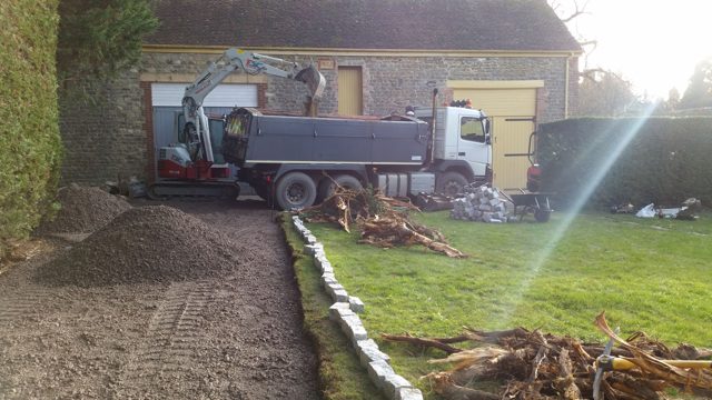 Granite edging blocks to be laid in concrete over the compacted type 1 sub-base